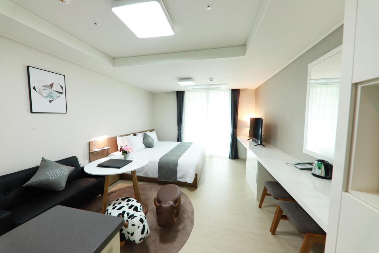 Geoje Leein Stay Hotel Exteriör bild