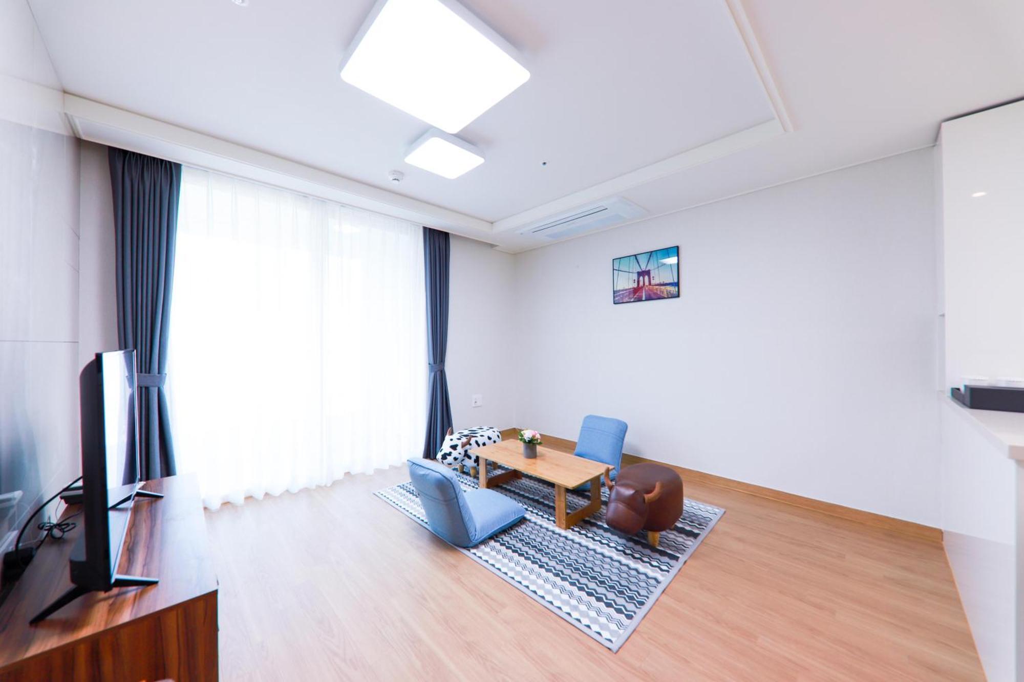 Geoje Leein Stay Hotel Exteriör bild