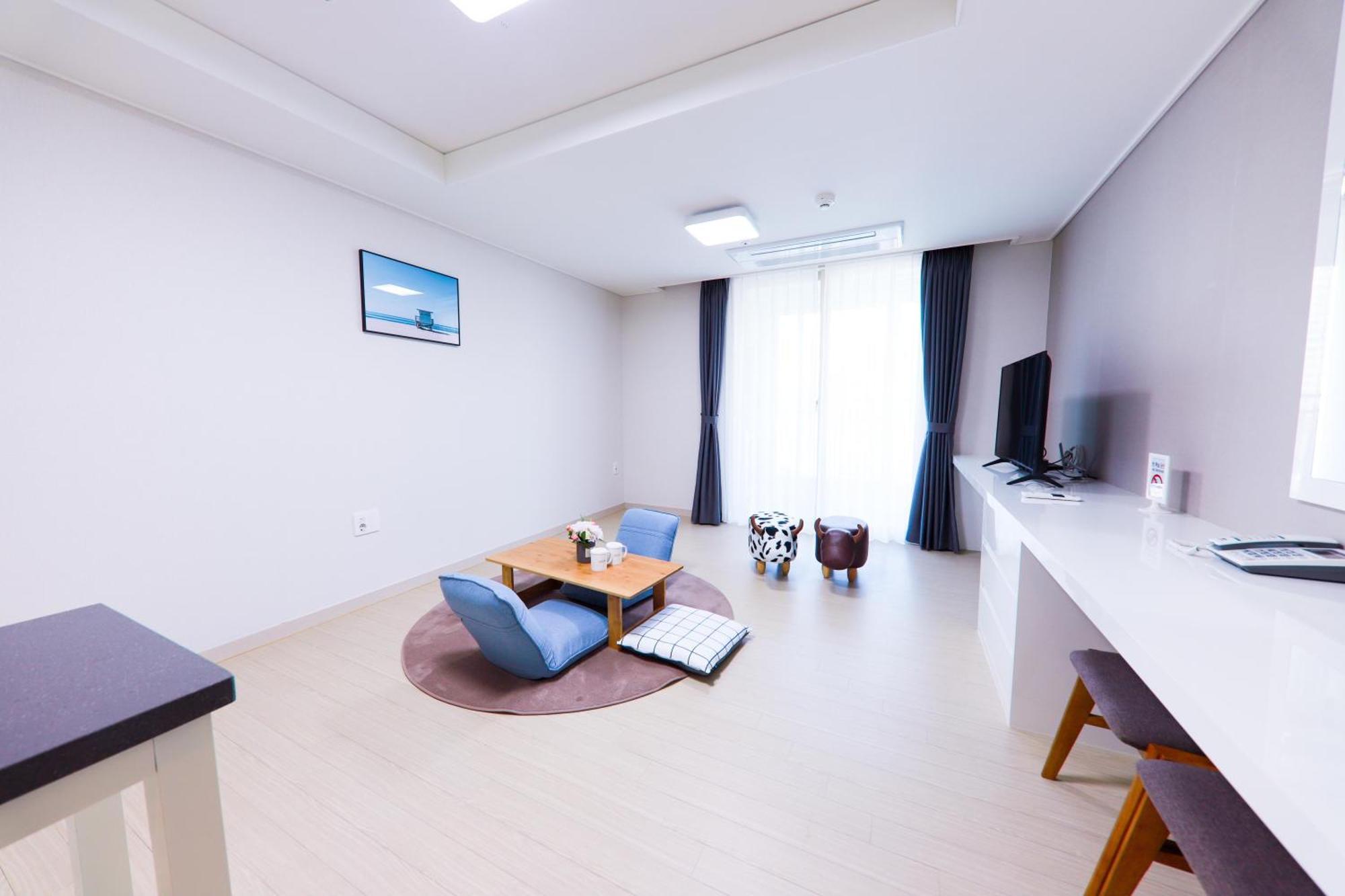 Geoje Leein Stay Hotel Exteriör bild