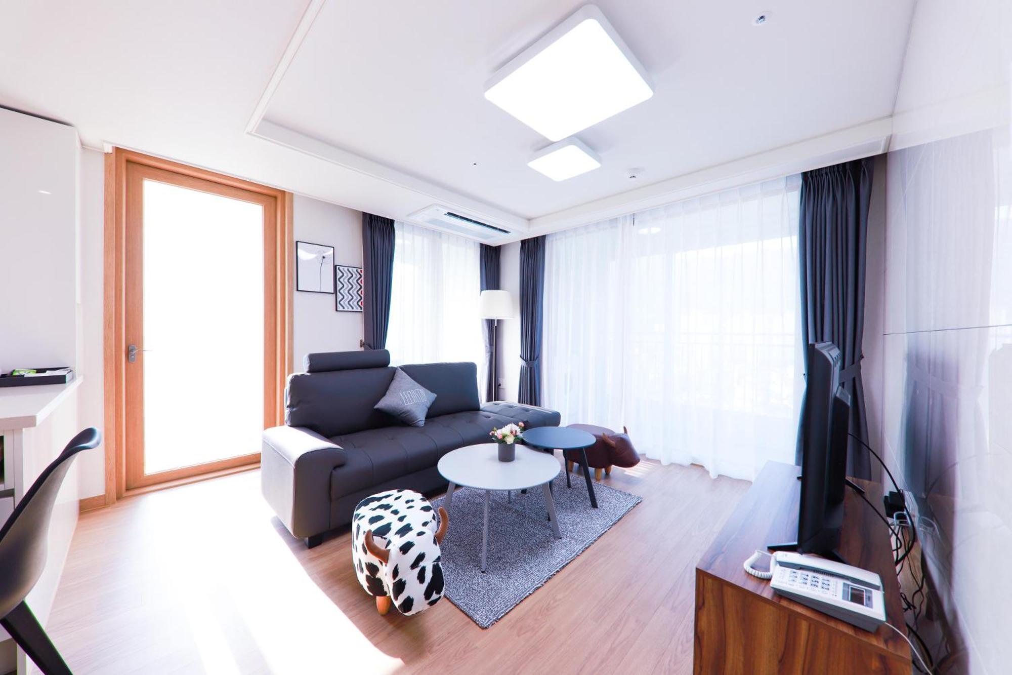 Geoje Leein Stay Hotel Exteriör bild