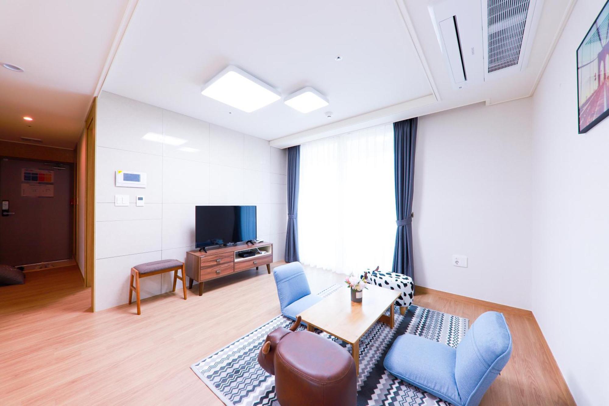 Geoje Leein Stay Hotel Exteriör bild