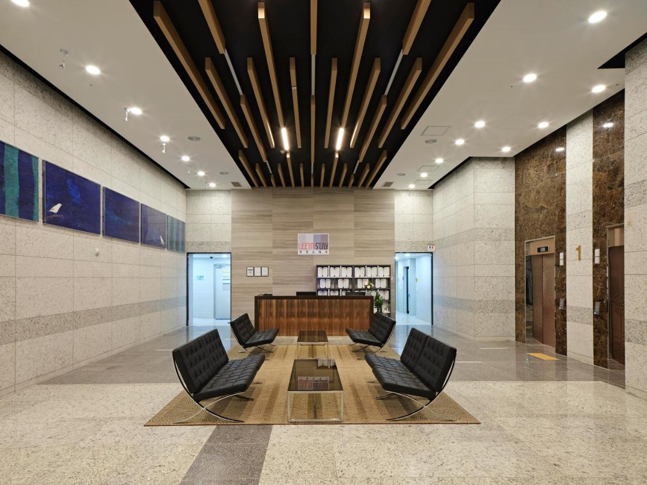 Geoje Leein Stay Hotel Exteriör bild